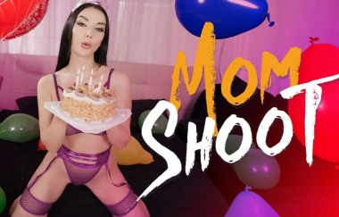 Lady Gang - A Happy Birthday Milf